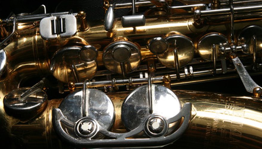 Cómo identificar un saxofón Selmer Bundy