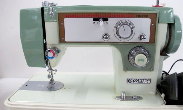 Máquina de coser modista: modelos, historia, valor