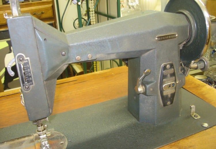 Modelos de máquinas de coser kenmore antiguas